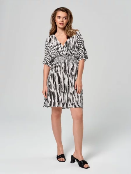 Міні сукня в смужку з воланом на рукаві чорний