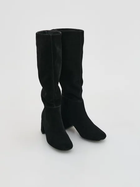 Замшевые сапоги Reserved черные