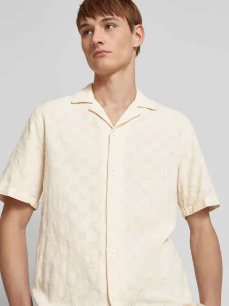 Koszula casualowa z kołnierzem z połami model ‘ANSEL’ Pepe Jeans biała