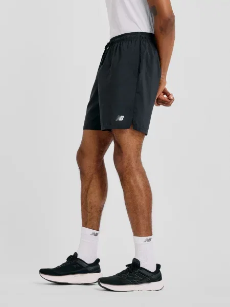 Спортивные шорты New Balance черные