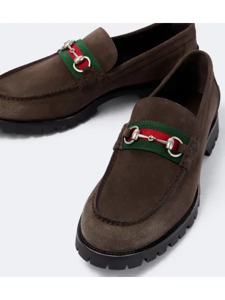 Pantofi loafer Gucci din piele de căprioară maro