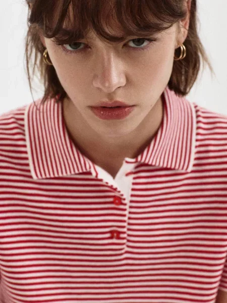 Sweter z dzianiny z kołnierzykiem polo Kobieta XXS MANGO czerwony