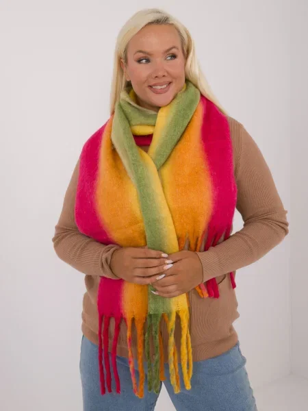 Pletený šál Fashionhunters so strapcami zelená