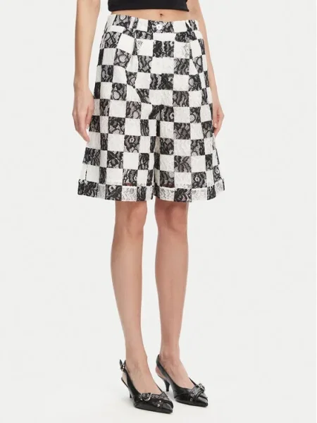 Pantaloni scurți Pinko negru