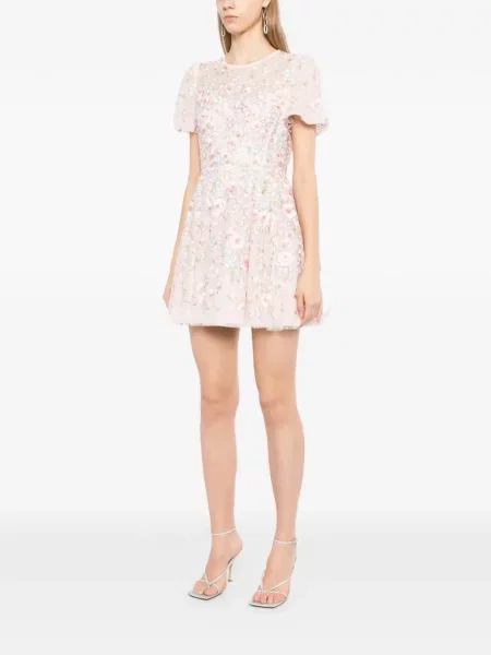 Květinové oblekové šaty Needle & Thread s výšivkou růžové