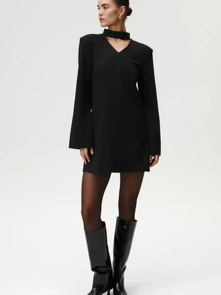 Haljina Undress Code mini ravna crna