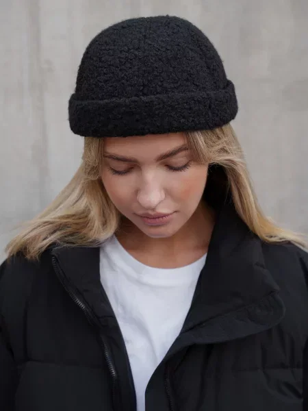 Without Шапка чорний