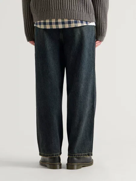 Jeansy Larriet