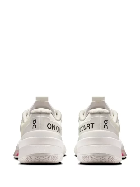 Sneakerși On