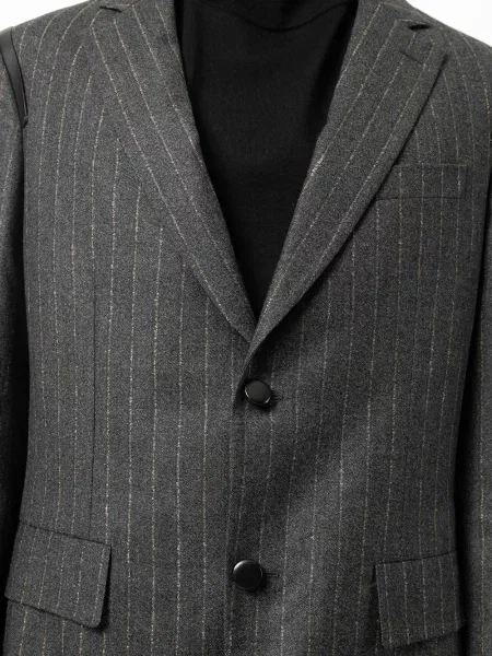 Costum Ferragamo din piele de costum gri