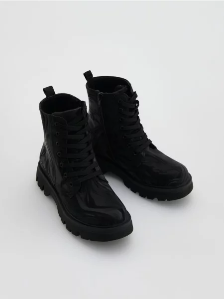 Утепленные ботинки Reserved черные