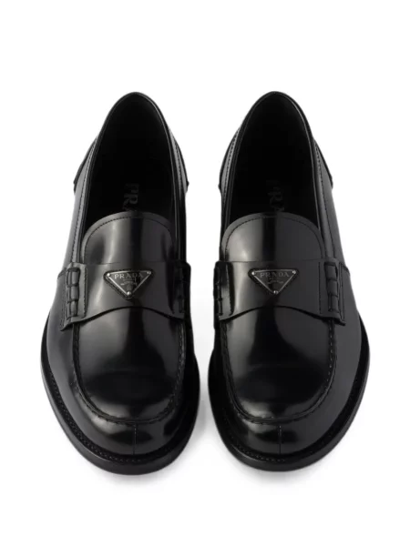 Pantofi loafer Prada din piele negru