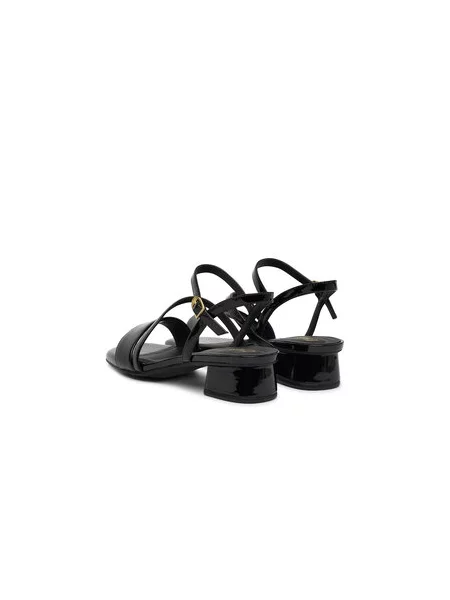 Sandali Clarks Strap črna