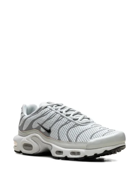 Кадифени маратонки Nike Zoom червено