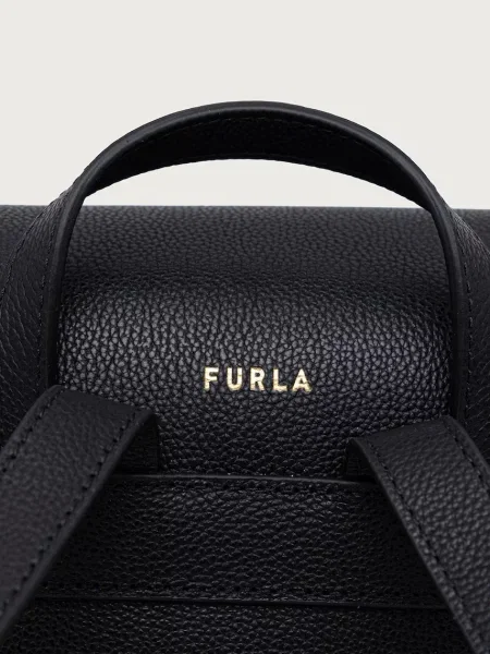 Кожаный рюкзак Furla