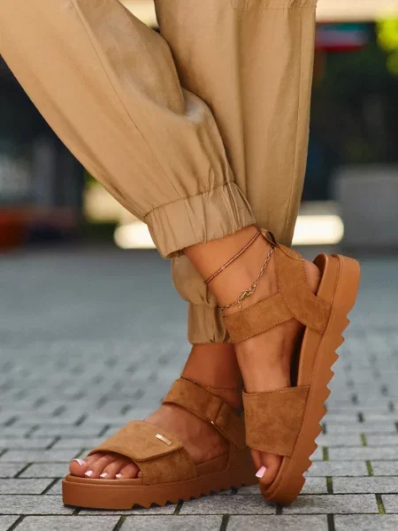 Сандали Big Star Shoes кафяво