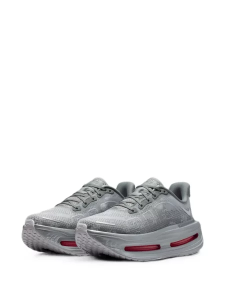 Sneakerși Nike Vomero cu bretele plasă gri