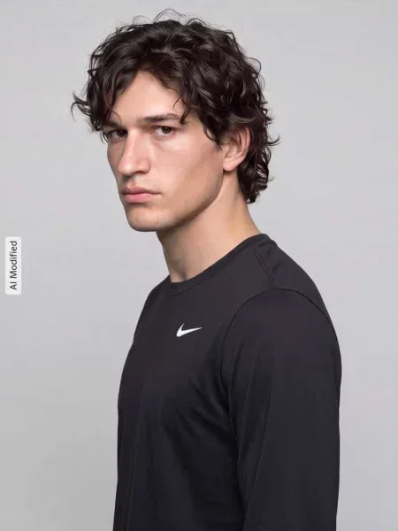 Bluzka z długim rękawem sport o kroju regular fit z okrągłym dekoltem Nike Training czarna