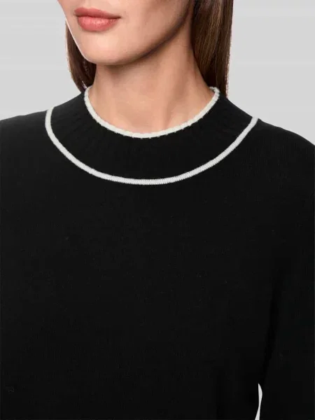 Sweter w kroju regular fit z wełny z alpaki z paski w kontrastowym kolorze Marc Cain biały