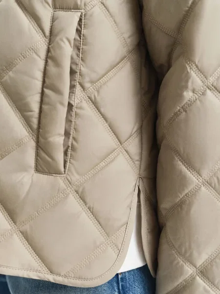 Стьобана з коміром куртка Gant бежева