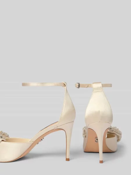 Czółenka z ozdobną kokardą model ‘Lumma’ Steve Madden biała