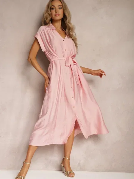 Rochie Cu Croi Cambrat Decorată Cu În Talie Și Rosofia roz