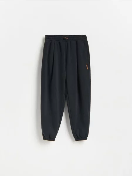 Reserved Pantaloni largi cu gri-închis gri