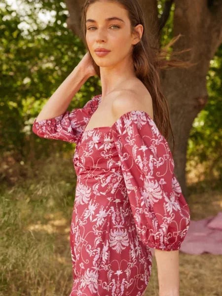 Sukienka mini Trendyol w serca różowa