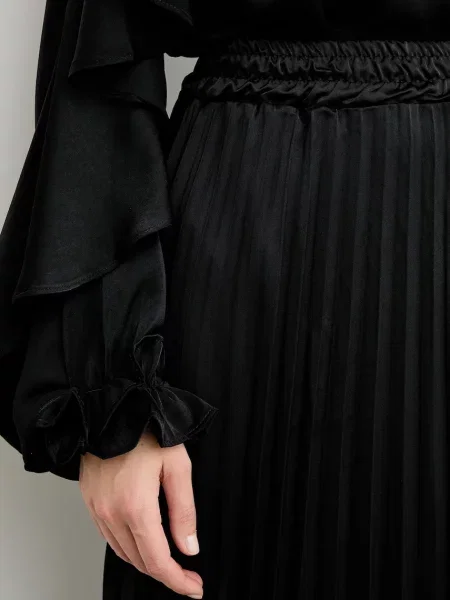Спідниця Answear.LAB maxi розкльошена чорний