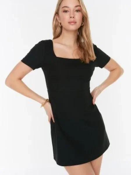 Rochie mini Trendyol țesută în linie A negru