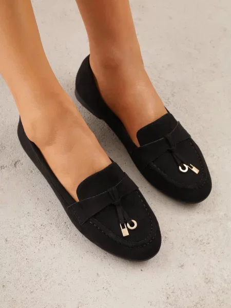 Mocasini Eunilla cu aplicații metalice decorative negri