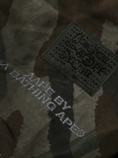 Geacă Aape By A Bathing Ape cu glugă verde
