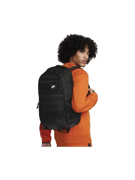 Plecak Nike Sportswear RPM Backpack Black/ Black/ White 26 l czarny
