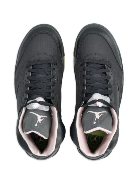 Велурени маратонки Nike Air Jordan черно