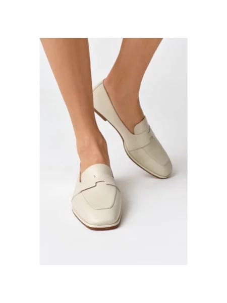 Лофери Estro білі