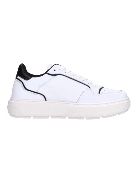 Sneakersy Love Moschino skórzane w serca z logo białe
