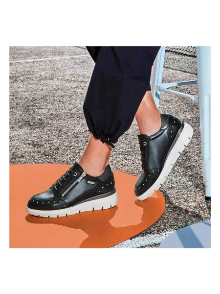 Sneakersy Pikolinos czarne