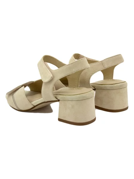 Pantofi Piesanto maro
