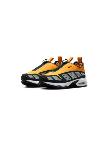 Pantofi Nike portocaliu