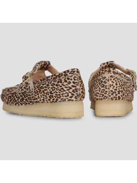 Pantofi Clarks Originals maro
