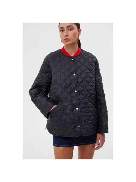 Куртка Estro черная