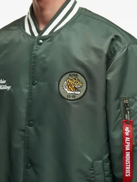 Яке тип бомбър Alpha Industries с тигров принт зелено