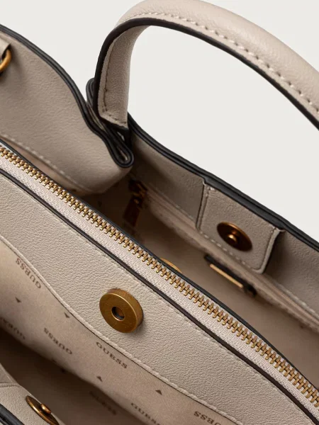 Кожаная сумка Guess