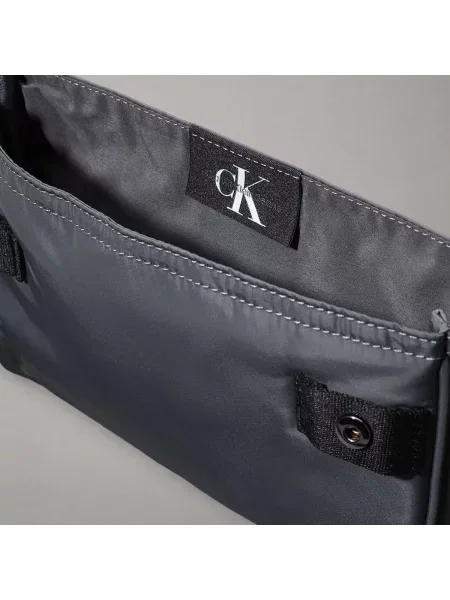 Geantă Calvin Klein Jeans gri