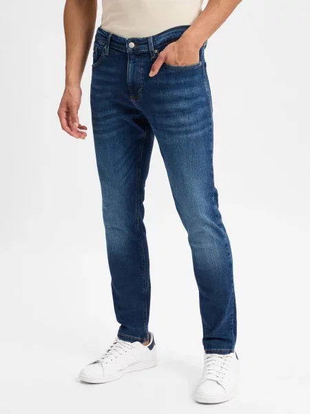 Tommy Jeans Dżinsy Austin Mężczyźni jednolity niebieski