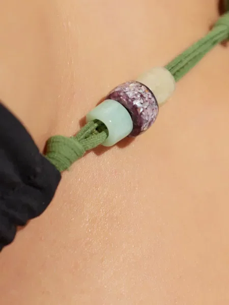 Bikini Bond-eye crna
