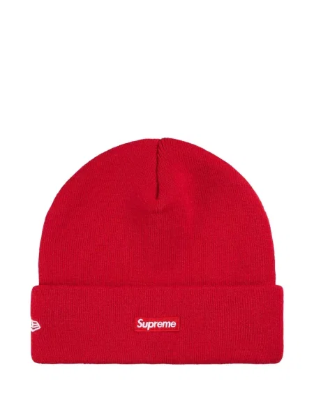 Căciulă Supreme cu broderie roșu