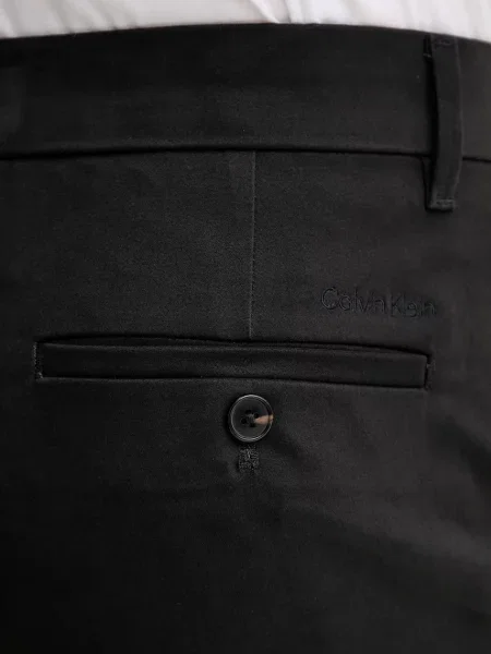 Chino nadrág Calvin Klein fekete