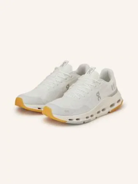 On Sneakersy Cloudnova Form 2 / stříbrná bílá
