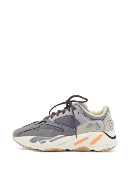 Sneakerși Adidas Yeezy cu șireturi din dantelă gri